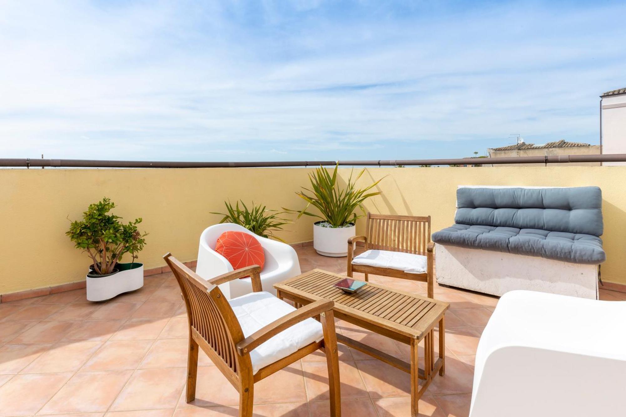 Castello Attic Sunset Terrace Lejlighed Cagliari Eksteriør billede